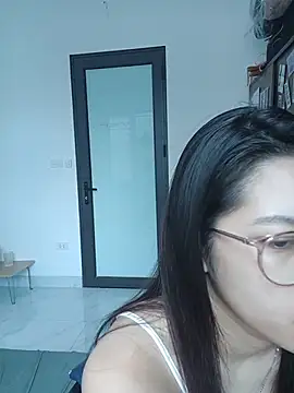 Snapshot of Katanh chatting on 07-31-26, 05:18 Katanh online show from 07-31-26, 05:18