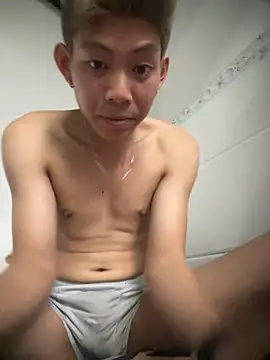 linh21107 online show from 11-21-25, 08:46