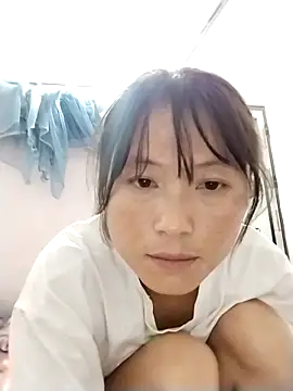 Snapshot of linda_bae00 chatting on 09-10-25, 12:27 linda bae00 online show from 09-10-25, 12:27