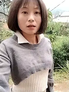 Snapshot of linda_bae00 chatting on 01-10-26, 08:27 linda bae00 online show from 01-10-26, 08:27