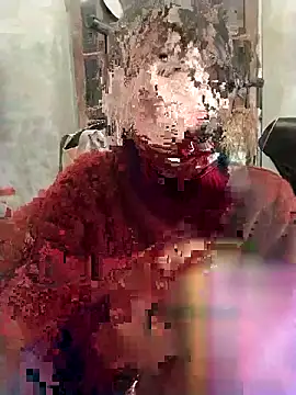 Snapshot of linda_bae00 chatting on 02-03-26, 01:04 linda bae00 online show from 02-03-26, 01:04