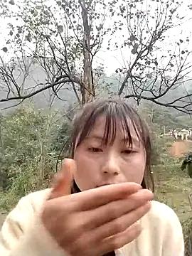 Snapshot of linda_bae00 chatting on 02-05-26, 01:21 linda bae00 online show from 02-05-26, 01:21