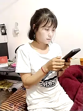 Snapshot of linda_bae00 chatting on 02-19-26, 01:51 linda bae00 online show from 02-19-26, 01:51