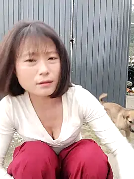 Snapshot of linda_bae00 chatting on 02-26-26, 11:48 linda bae00 online show from 02-26-26, 11:48