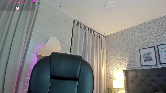 Snapshot of celeste__clark chatting on 09-19-25, 12:06 celeste clark online show from 09-19-25, 12:06