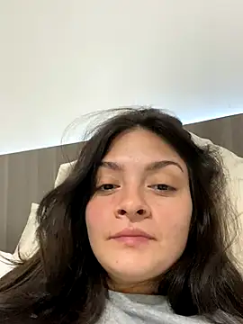 Danielaeliana online show from 09-28-25, 05:02