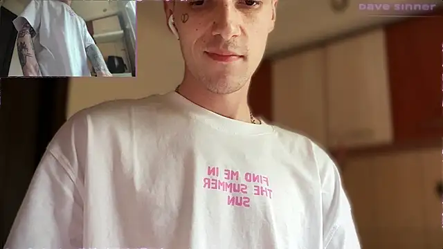 Snapshot of davesinner chatting on 07-23-26, 02:26 davesinner online show from 07-23-26, 02:26