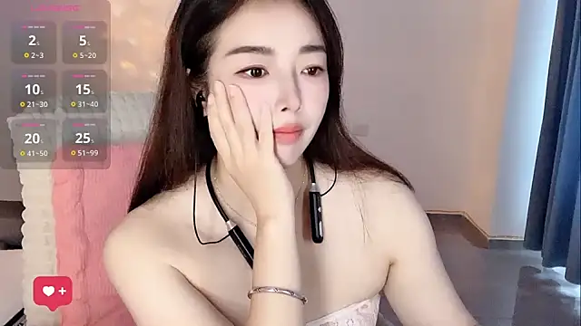 Xiali-166 online show from 06-18-26, 04:46