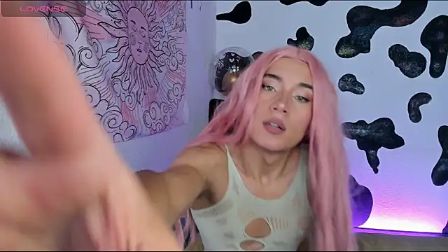 Snapshot of brihanna_cooper chatting on 12-21-25, 03:08 brihanna cooper online show from 12-21-25, 03:08