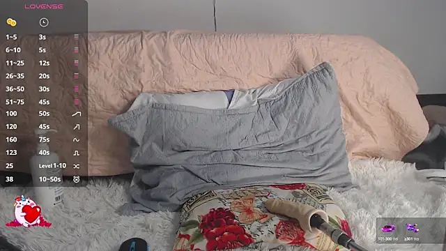 Snapshot of Brianna22_ chatting on 10-01-25, 08:37 Brianna22 online show from 10-01-25, 08:37