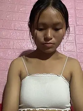 milo bae online show from 10-28-25, 01:42