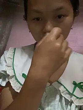Snapshot of milo_bae chatting on 05-23-26, 10:36 milo bae online show from 05-23-26, 10:36