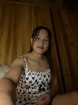 Snapshot of phungtiti chatting on 09-25-25, 01:26 phungtiti online show from 09-25-25, 01:26