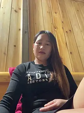 Snapshot of phungtiti chatting on 11-08-25, 02:12 phungtiti online show from 11-08-25, 02:12