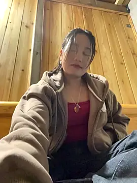 Snapshot of phungtiti chatting on 11-29-25, 02:36 phungtiti online show from 11-29-25, 02:36