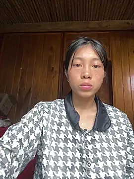 EmLy02 online show from 09-18-25, 04:36