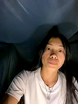 EmLy02 online show from 10-19-25, 01:01