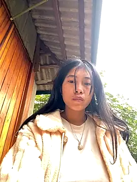 EmLy02 online show from 10-28-25, 12:25