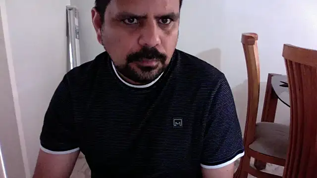 Snapshot of Diabloproducciones chatting on 10-26-25, 01:06 Diabloproducciones online show from 10-26-25, 01:06