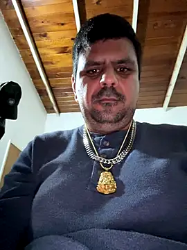 Snapshot of Diabloproducciones chatting on 11-06-25, 09:37 Diabloproducciones online show from 11-06-25, 09:37