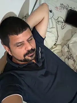 Snapshot of Diabloproducciones chatting on 12-02-25, 02:06 Diabloproducciones online show from 12-02-25, 02:06