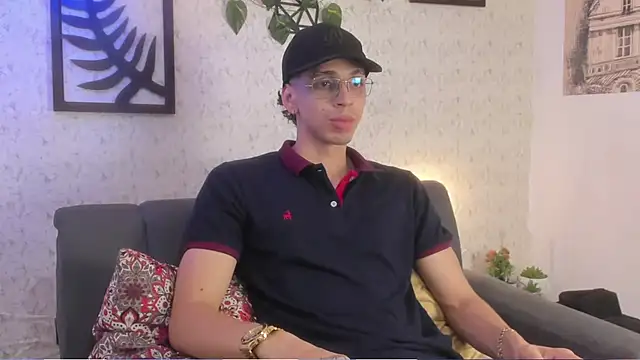 Snapshot of nicolai_drake chatting on 11-03-25, 03:41 nicolai drake online show from 11-03-25, 03:41