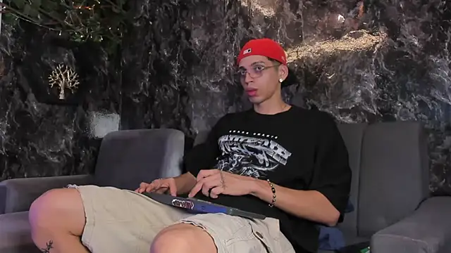 Snapshot of nicolai_drake chatting on 11-08-25, 03:29 nicolai drake online show from 11-08-25, 03:29