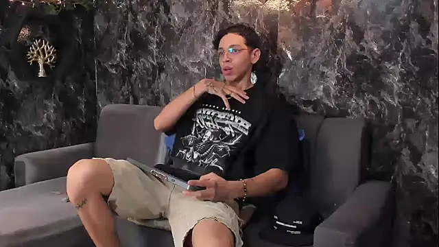 Snapshot of nicolai_drake chatting on 11-12-25, 11:03 nicolai drake online show from 11-12-25, 11:03