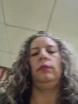 Nina vallon online show from 11-25-25, 08:42