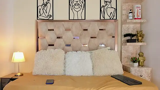 Snapshot of Ballesteros_ chatting on 09-21-25, 07:21 Ballesteros online show from 09-21-25, 07:21