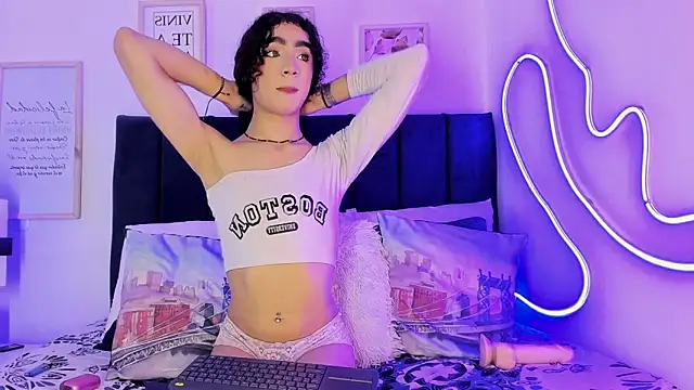 Snapshot of Ballesteros_ chatting on 10-20-25, 09:32 Ballesteros online show from 10-20-25, 09:32