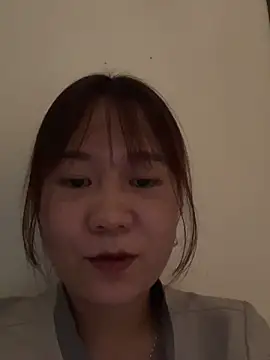 qinejr37 online show from 09-18-25, 04:03