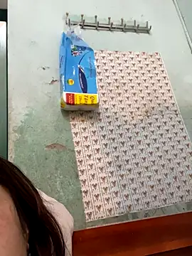 qinejr37 online show from 09-24-25, 11:08