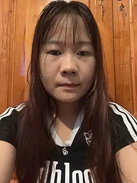 qinejr37 online show from 10-01-25, 11:33