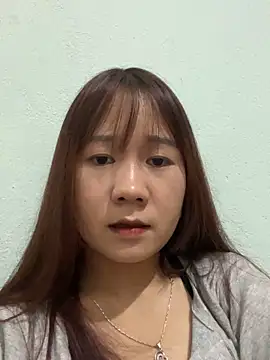 qinejr37 online show from 10-05-25, 11:08