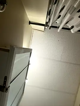 Snapshot of Kingstrokezxx chatting on 11-16-25, 12:33 Kingstrokezxx online show from 11-16-25, 12:33