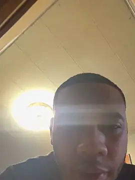 Snapshot of Kingstrokezxx chatting on 11-26-25, 08:54 Kingstrokezxx online show from 11-26-25, 08:54