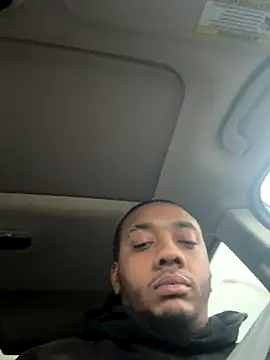 Snapshot of Kingstrokezxx chatting on 11-30-25, 08:35 Kingstrokezxx online show from 11-30-25, 08:35