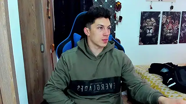 javiersexymann online show from 12-17-24, 04:43