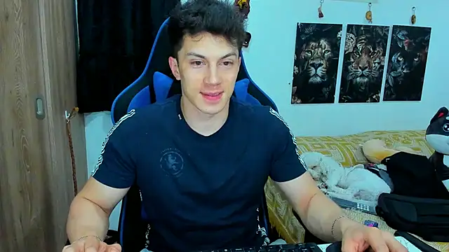 javiersexymann online show from 01-11-25, 02:20