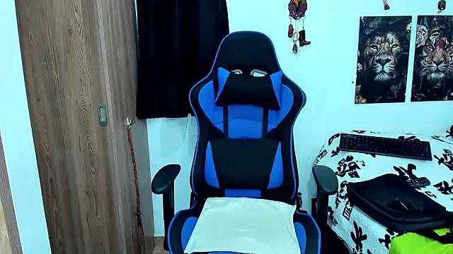 javiersexymann online show from 02-11-25, 06:08