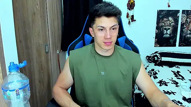 javiersexymann online show from 02-11-25, 10:18