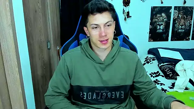 javiersexymann online show from 02-18-25, 11:41