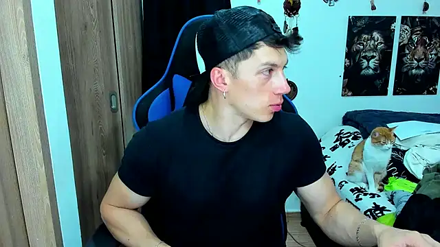 javiersexymann online show from 02-19-25, 05:27