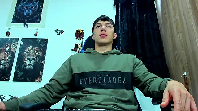 javiersexymann online show from 03-06-25, 09:31