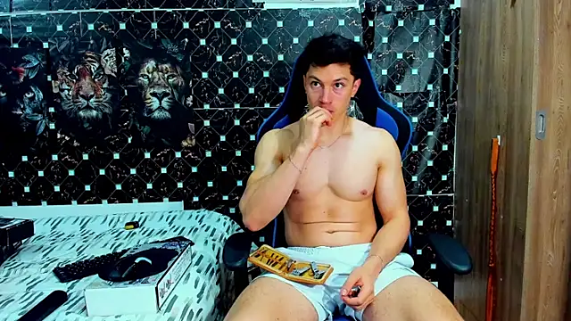 Snapshot of javiersexymann chatting on 05-10-26, 10:59 javiersexymann online show from 05-10-26, 10:59
