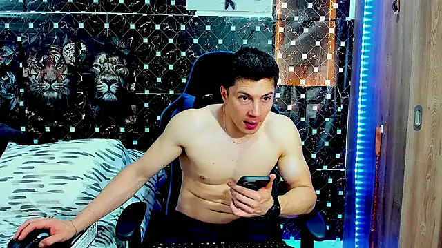 Snapshot of javiersexymann chatting on 07-08-26, 04:55 javiersexymann online show from 07-08-26, 04:55