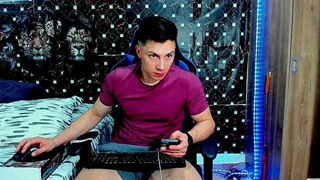 Snapshot of javiersexymann chatting on 07-14-26, 10:59 javiersexymann online show from 07-14-26, 10:59
