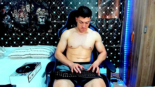 Snapshot of javiersexymann chatting on 07-22-26, 06:54 javiersexymann online show from 07-22-26, 06:54