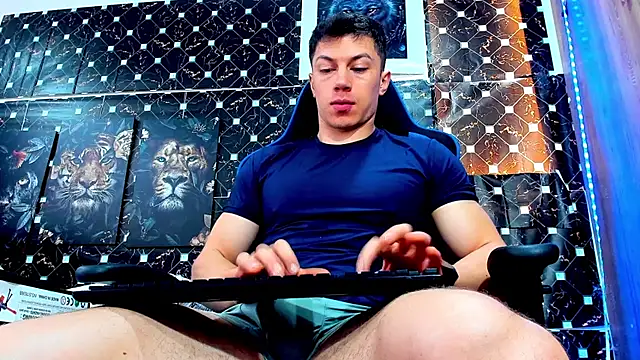 Snapshot of javiersexymann chatting on 07-23-26, 07:01 javiersexymann online show from 07-23-26, 07:01